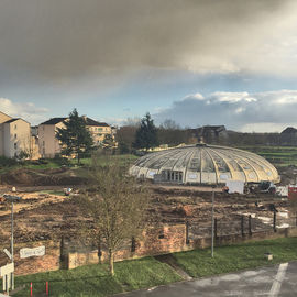 Venez découvrir les travaux de la piscine en images.