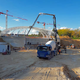 Venez découvrir les travaux de la piscine en images.