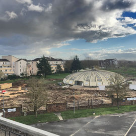 Venez découvrir les travaux de la piscine en images.