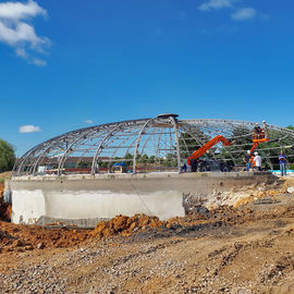 Venez découvrir les travaux de la piscine en images.