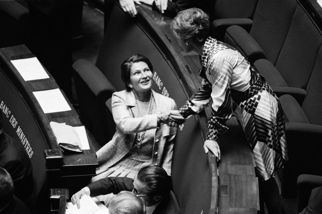 Simone Veil à l’Assemblée nationale, à l’occasion d’un discours de Jacques Chirac, alors Premier ministre, le 5 juin 1974